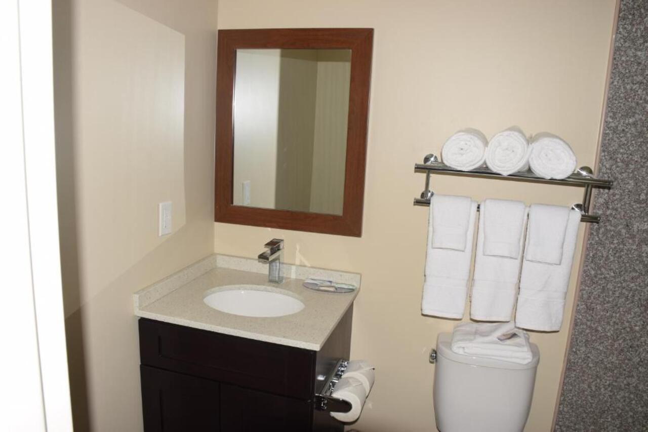 Astoria Delancy Inn & Suites Nowy Jork Zewnętrze zdjęcie